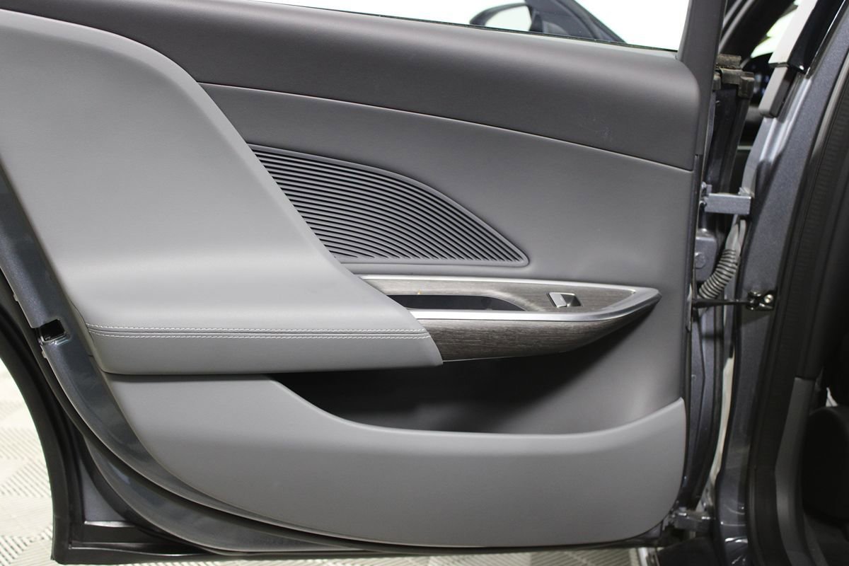 Used 2023 Lucid Air Pure image 30