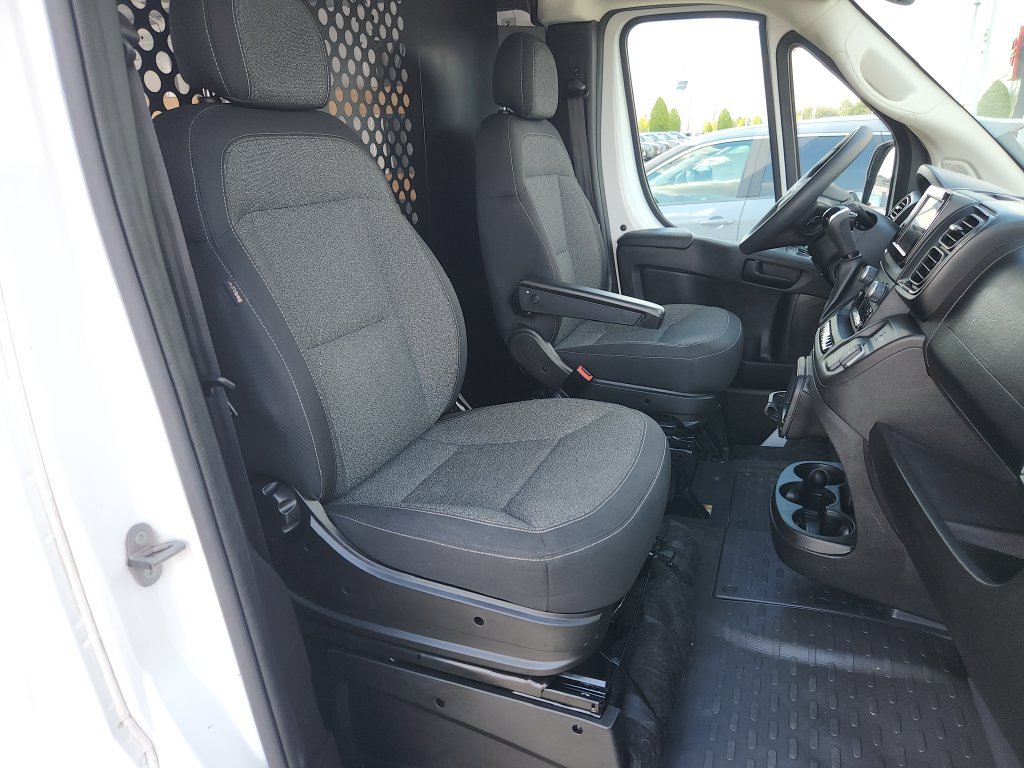 Used 2025 RAM ProMaster 2500 w/ U-Haul Equipment Group FWD image 20