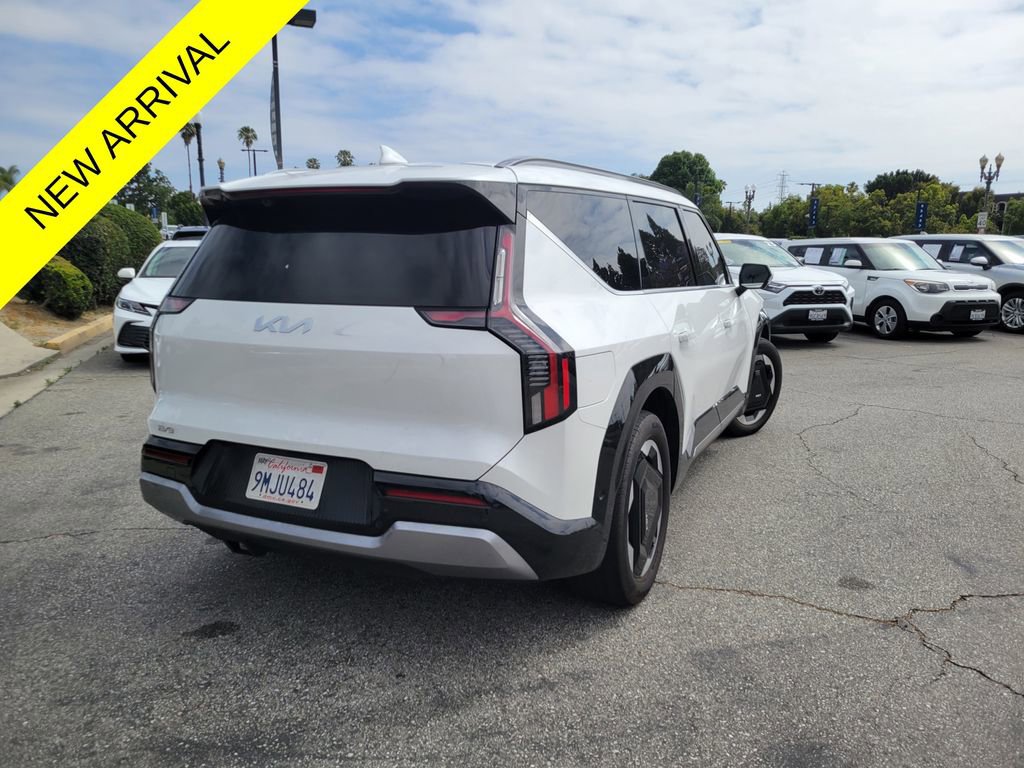 Certified 2024 Kia EV9 Land AWD/4WD image 6