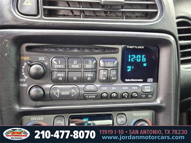 Used 2003 Chevrolet Corvette Z06 w/ Memory Package, 3 Drivers image 15