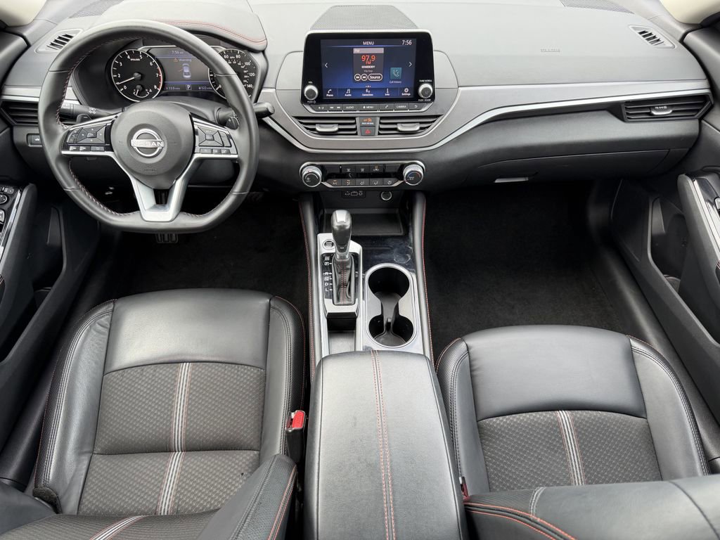 Used 2025 Nissan Altima 2.5 SR FWD image 13