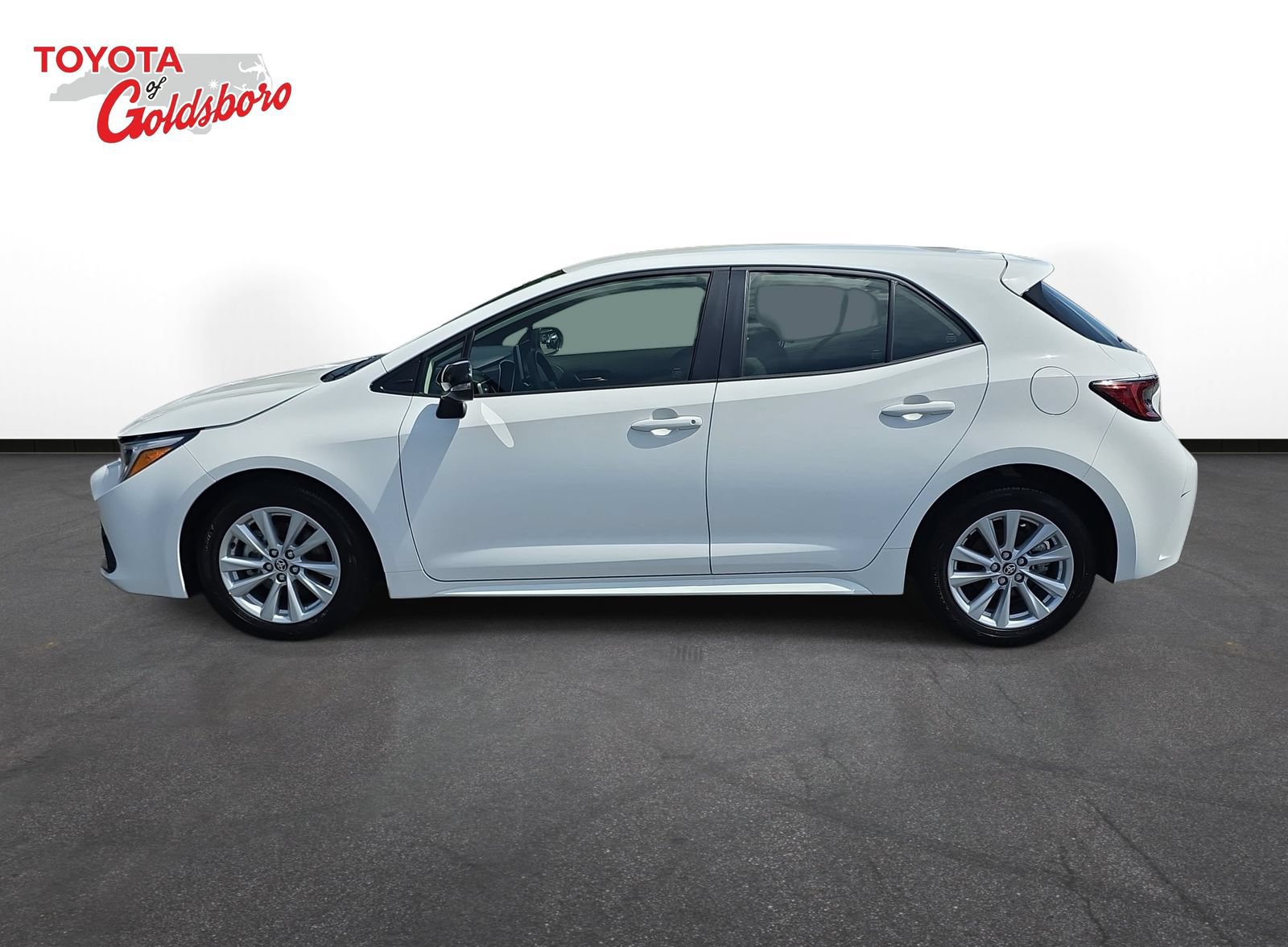 Used 2026 Toyota Corolla SE FWD image 8