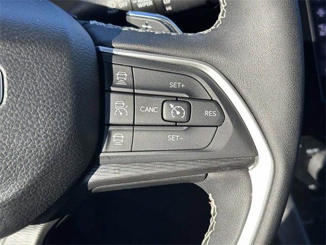 Certified 2024 Jeep Grand Cherokee L Altitude image 32