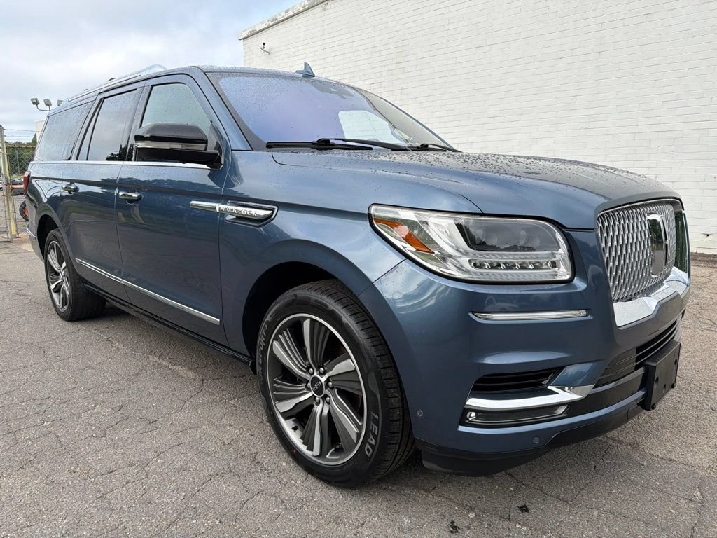 Used 2019 Lincoln Navigator L 4WD Reserve w/ Cargo Package image 8