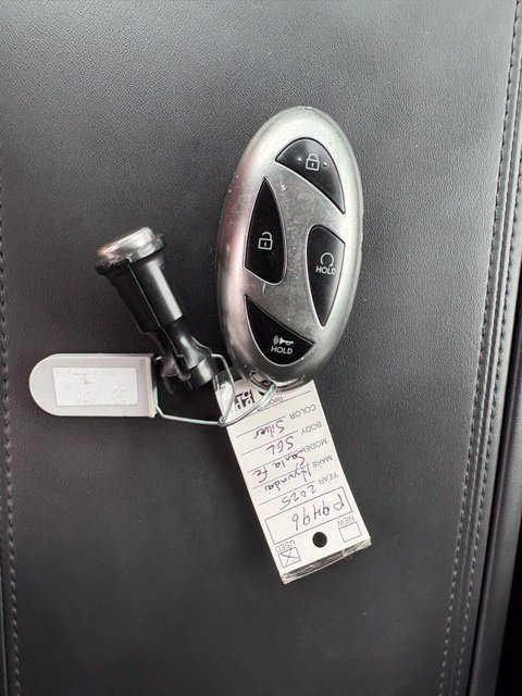 Used 2025 Hyundai Santa Fe SEL FWD image 6