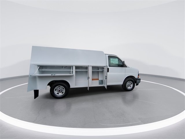 New 2025 GMC Savana 3500 w/ Power Convenience Package image 9