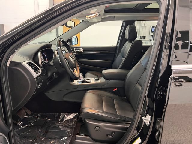 Used 2018 Jeep Grand Cherokee Summit w/ Platinum Series Group AWD/4WD image 20