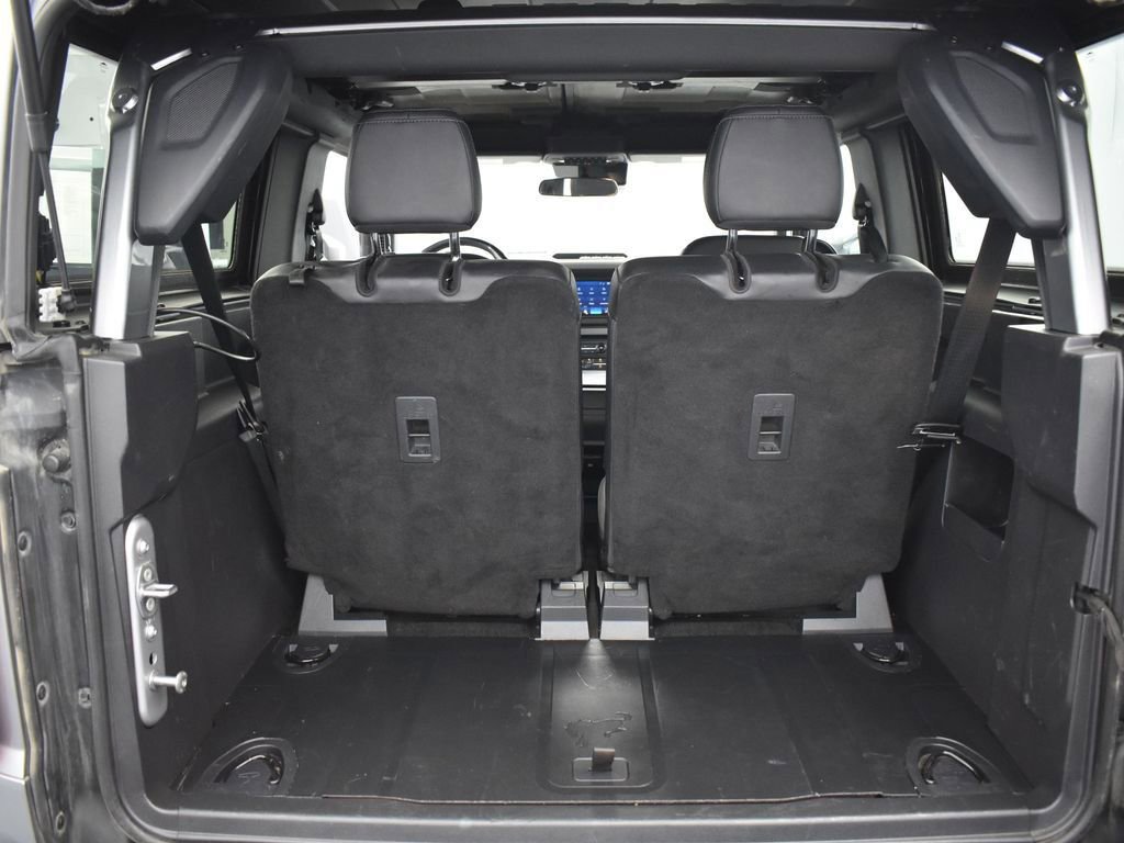 Used 2022 Ford Bronco Black Diamond image 13