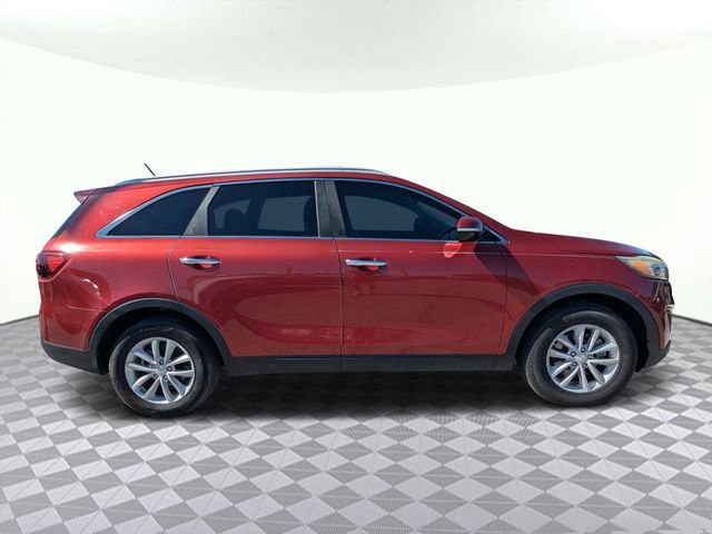 Used 2017 Kia Sorento FWD image 2