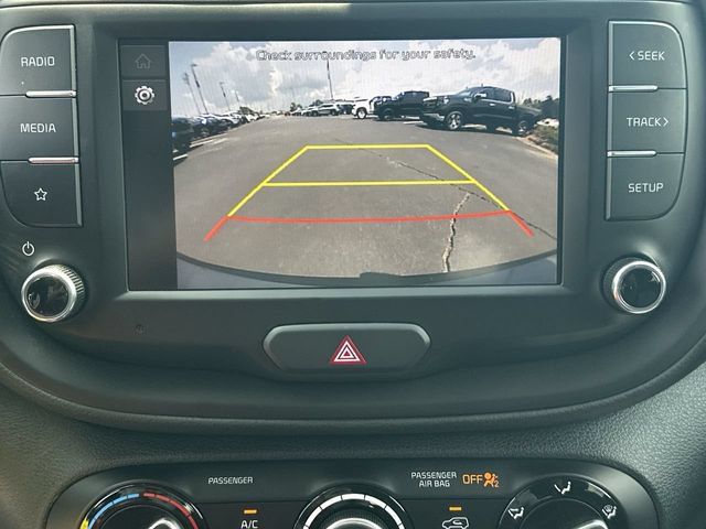 Used 2025 Kia Soul LX w/ LX Technology Package FWD image 14