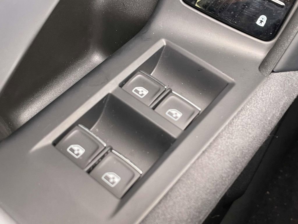 New 2025 Audi SQ5 Premium Plus image 37