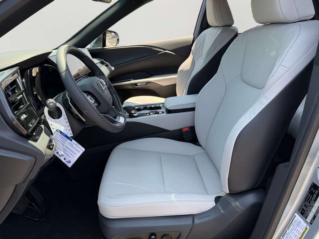 New 2026 Lexus RX 350h AWD/4WD image 12
