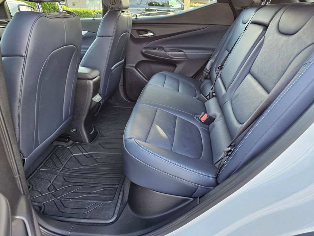 Used 2023 Chevrolet Bolt EUV LT FWD image 19