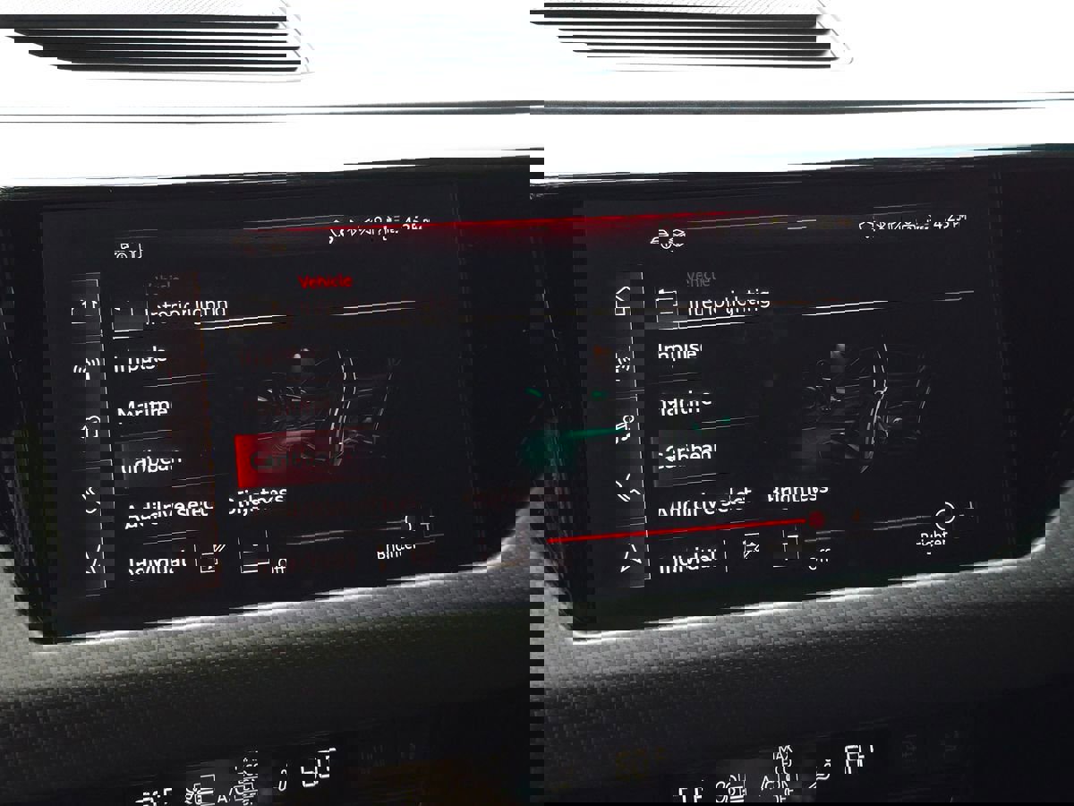 Used 2024 Audi e-tron GT Premium Plus w/ Performance Package image 43