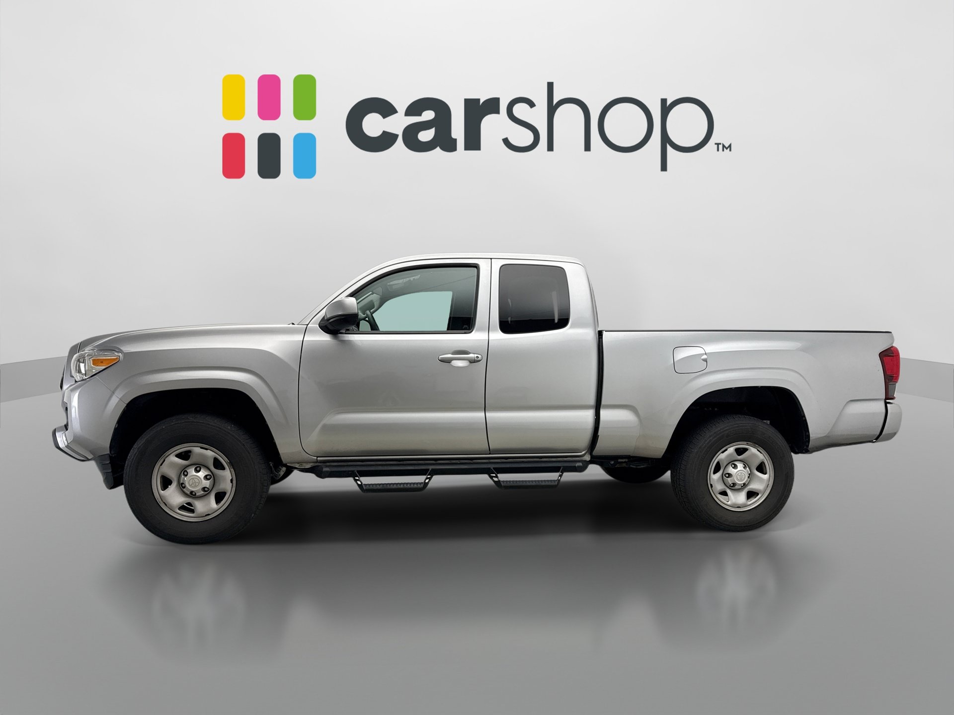 Used 2022 Toyota Tacoma SR w/ SR Convenience Package RWD image 2