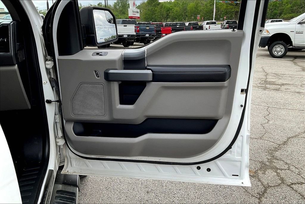 Used 2017 Ford F150 XLT w/ Equipment Group 302A Luxury image 18