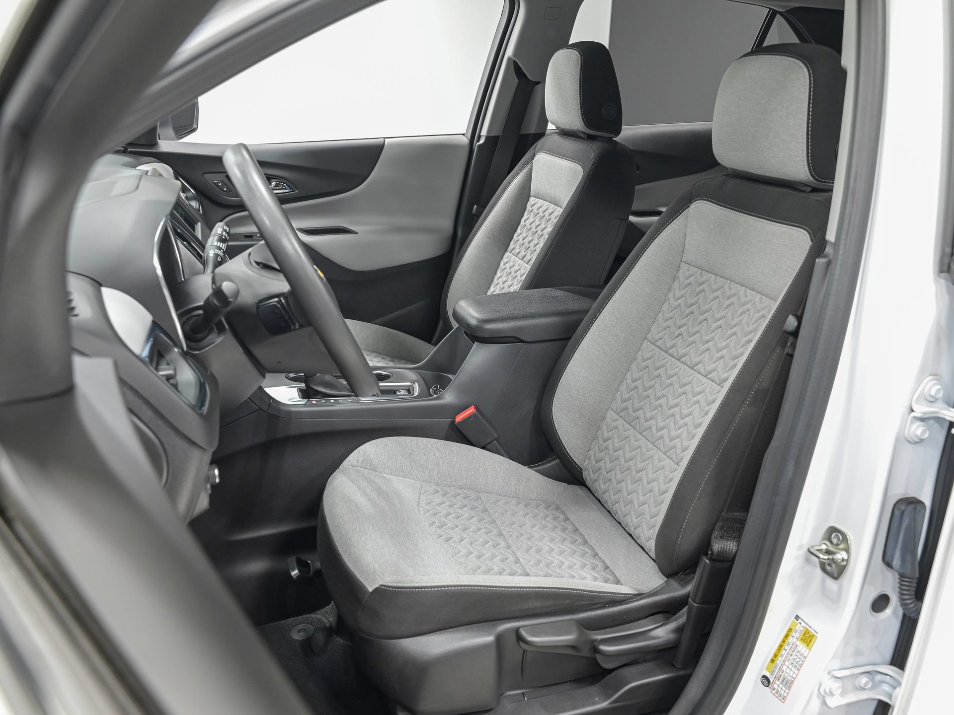 Used 2024 Chevrolet Equinox LS FWD image 15