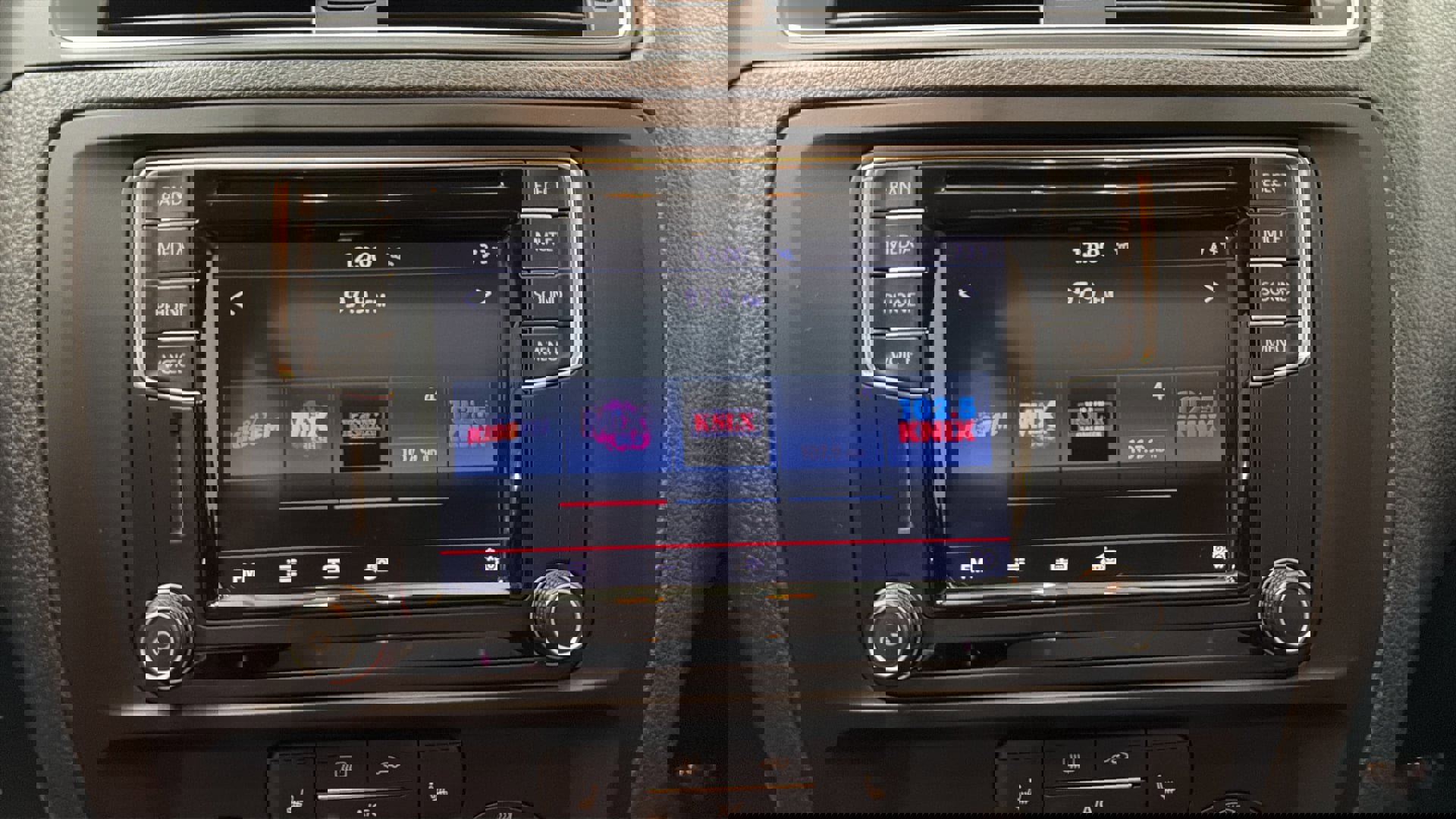 Used 2016 Volkswagen Jetta SE image 25