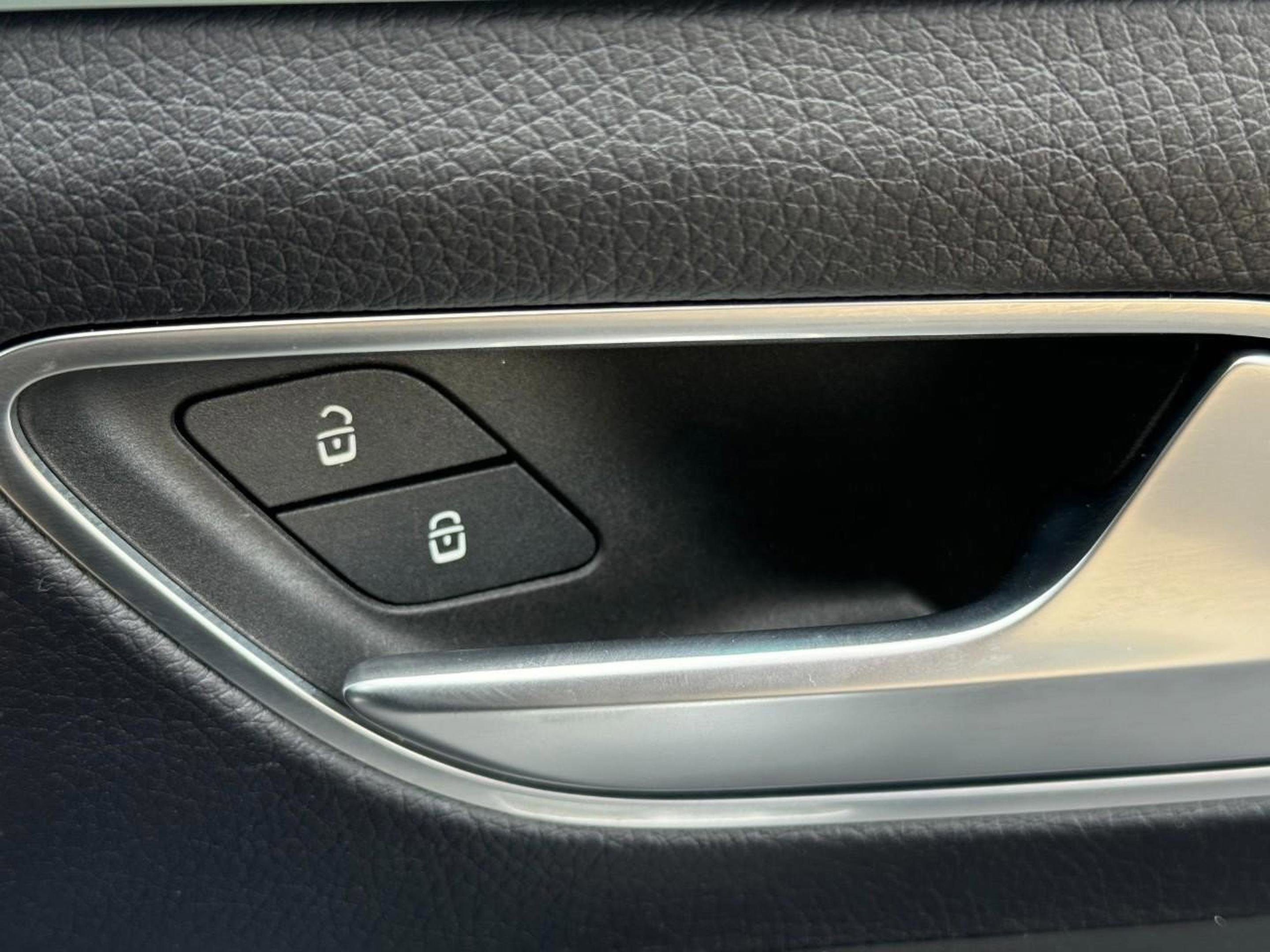 Used 2022 Mercedes-Benz GLE 350 4MATIC image 35