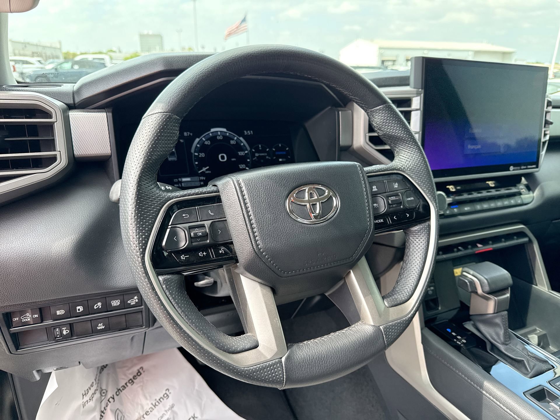 Used 2024 Toyota Tundra Limited w/ Power Package AWD/4WD image 11