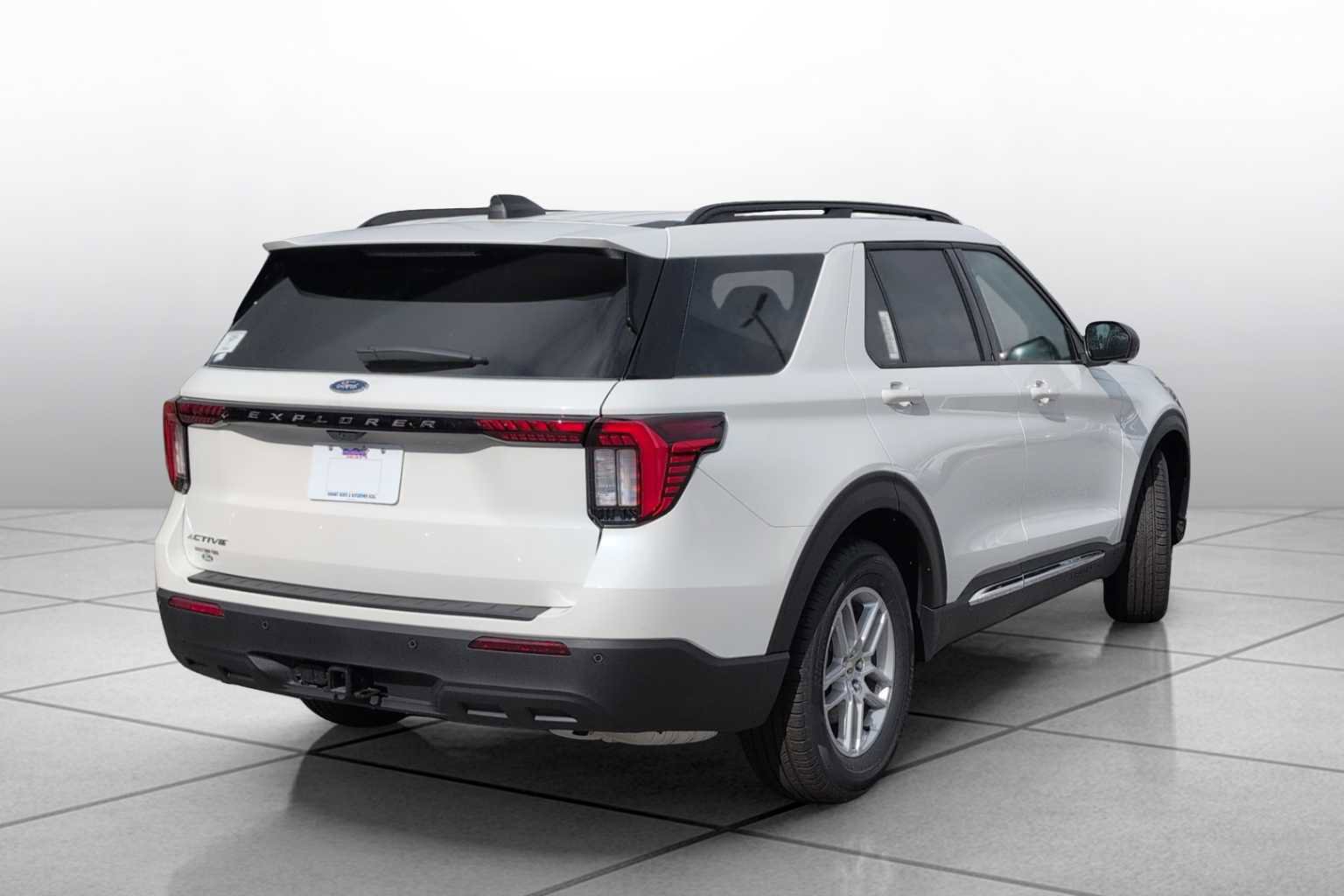New 2025 Ford Explorer Active image 13