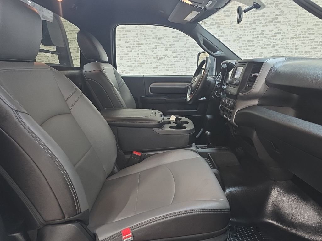 Used 2024 RAM 3500 Tradesman image 13