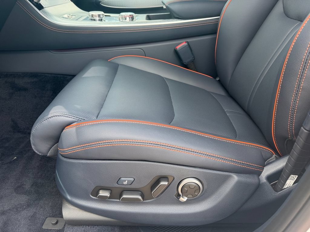 New 2026 Genesis GV70 2.5T Sport Prestige AWD/4WD image 11