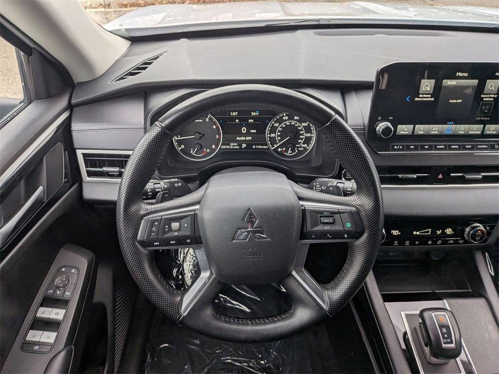 Used 2024 Mitsubishi Outlander SE image 16