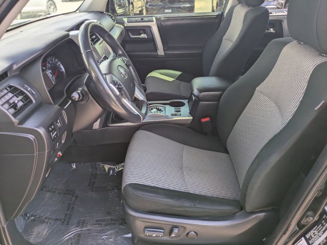 Used 2018 Toyota 4Runner SR5 AWD/4WD image 15