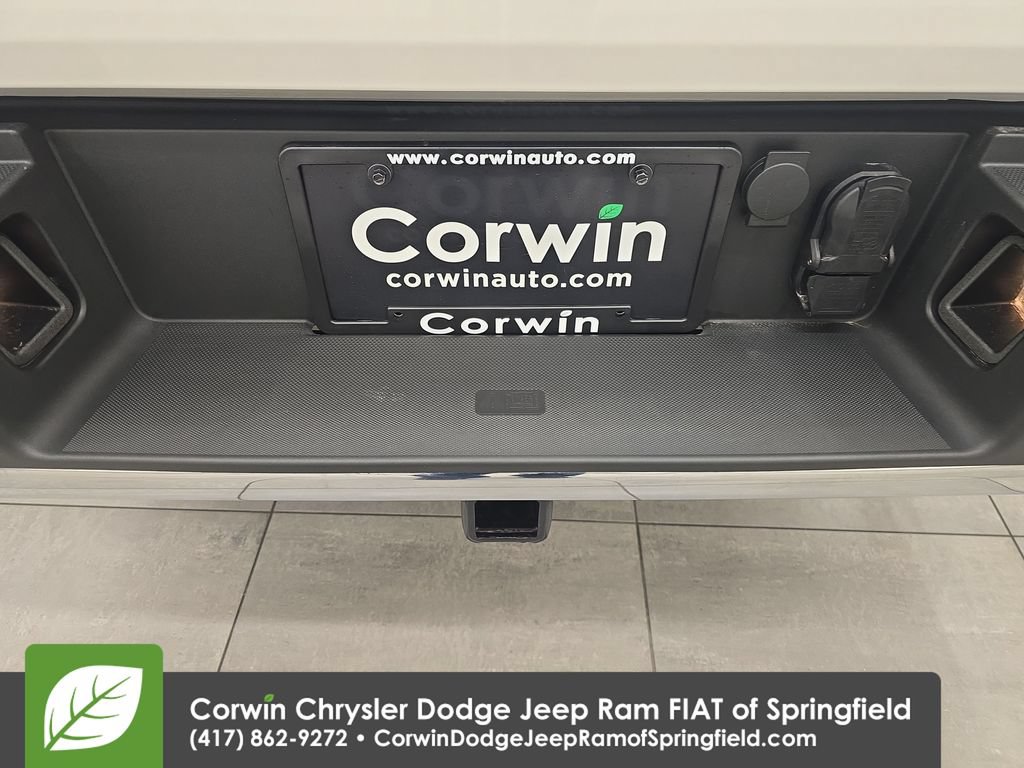 Used 2025 Ford F150 Lariat w/ Equipment Group 502A High AWD/4WD image 17