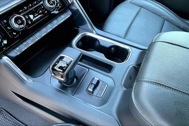 Used 2023 GMC Sierra 1500 Denali w/ Denali Reserve Package AWD/4WD image 14