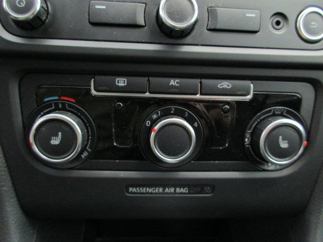 Used 2012 Volkswagen GTI Autobahn FWD image 23