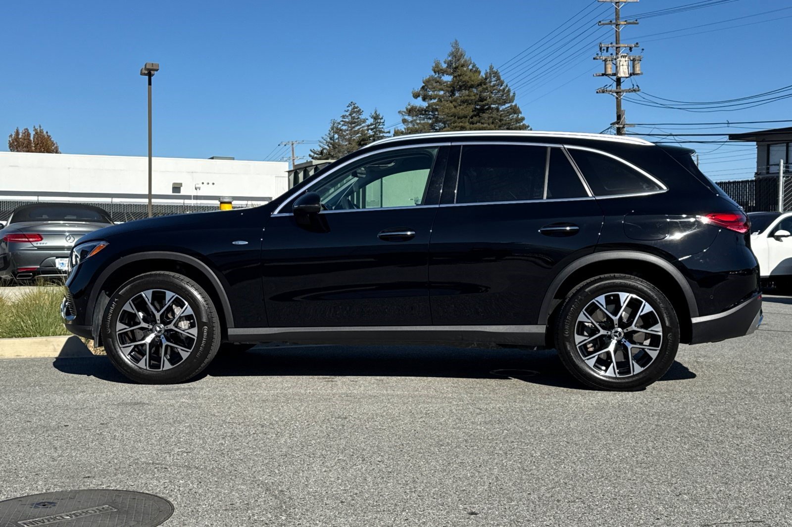 Certified 2025 Mercedes-Benz GLC 350e 4MATIC image 2