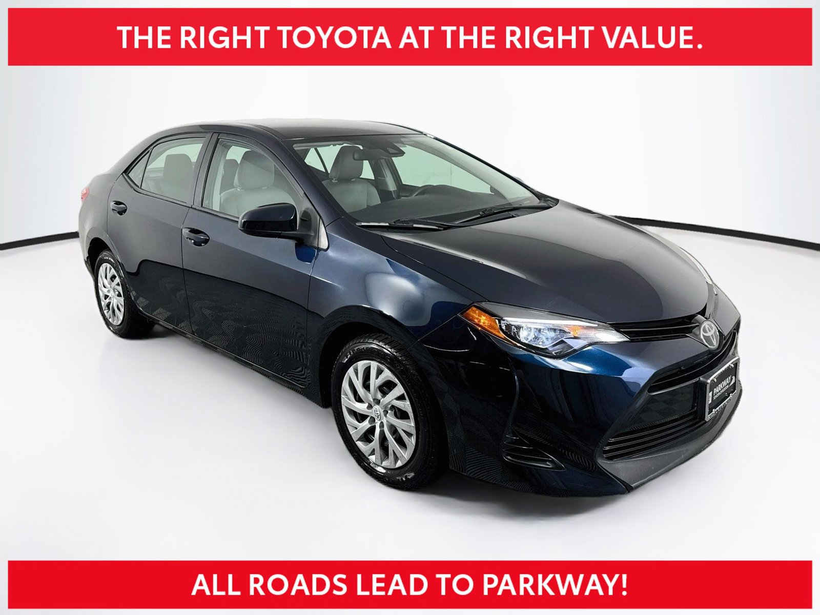 Used 2018 Toyota Corolla LE FWD image 1