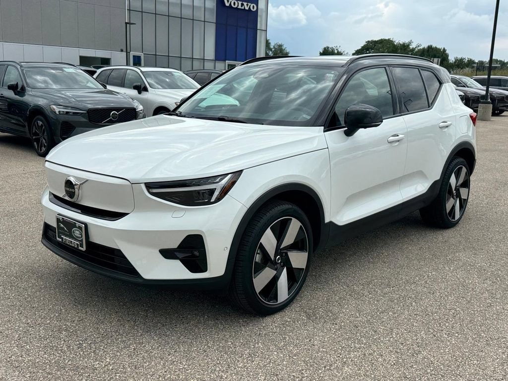 Certified 2023 Volvo XC40 Recharge Ultimate w/ Protection Package Premier AWD/4WD image 1