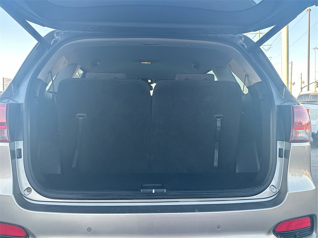 Used 2019 Kia Sorento EX image 16