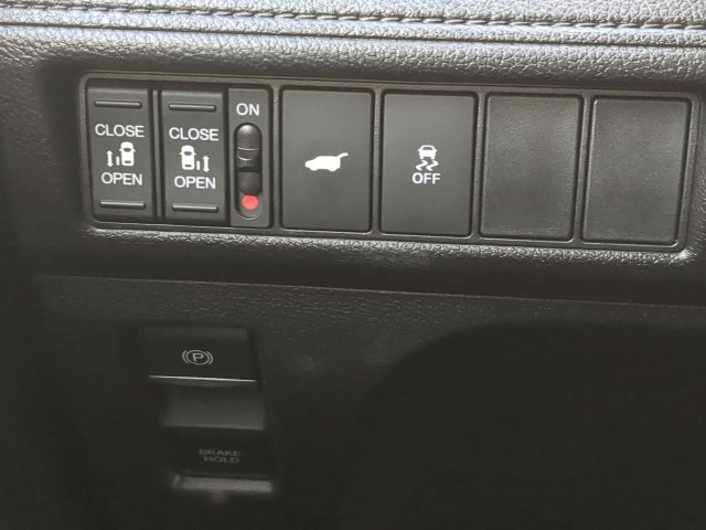 Used 2025 Honda Odyssey Sport-L image 29