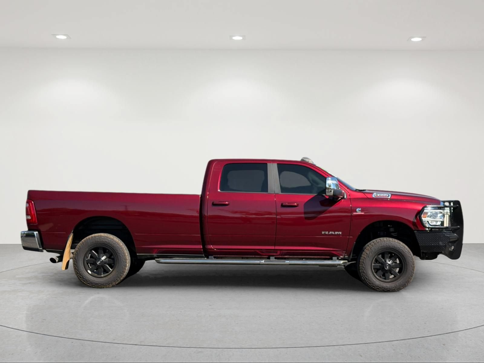 Used 2024 RAM 3500 Laramie w/ Towing Technology Group AWD/4WD image 6