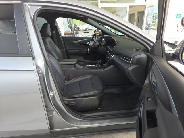 Used 2024 Buick Envista Preferred w/ Convenience I Package FWD image 45