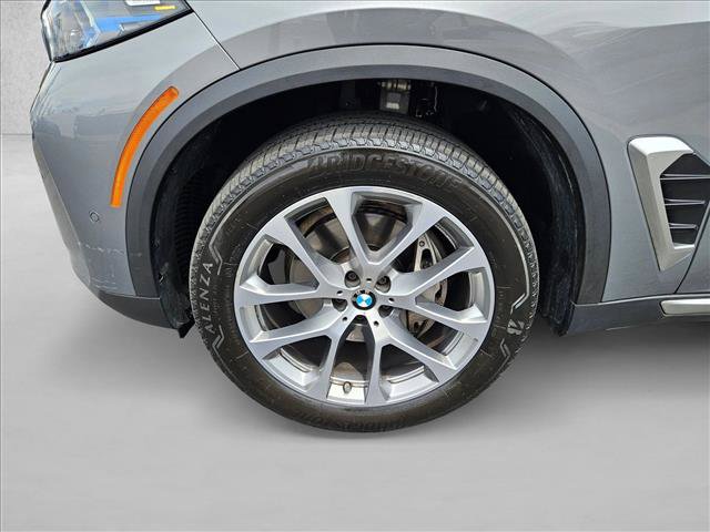 Certified 2024 BMW X5 xDrive40i w/ Premium Package AWD/4WD image 23