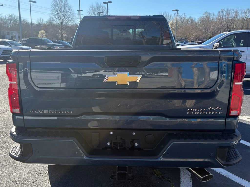 Used 2025 Chevrolet Silverado 2500 High Country w/ Technology Package image 14
