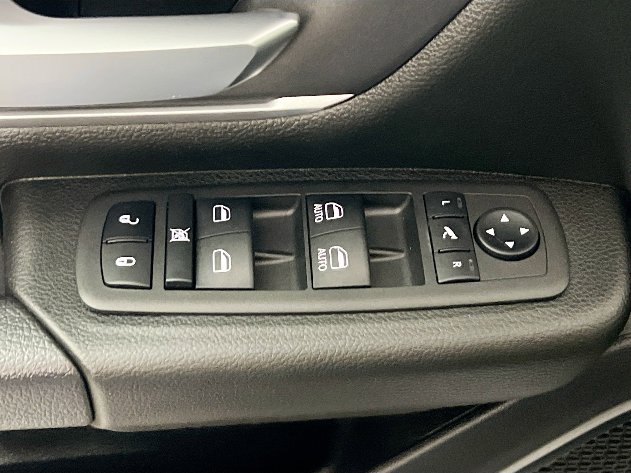 Used 2023 RAM 1500 Big Horn image 16