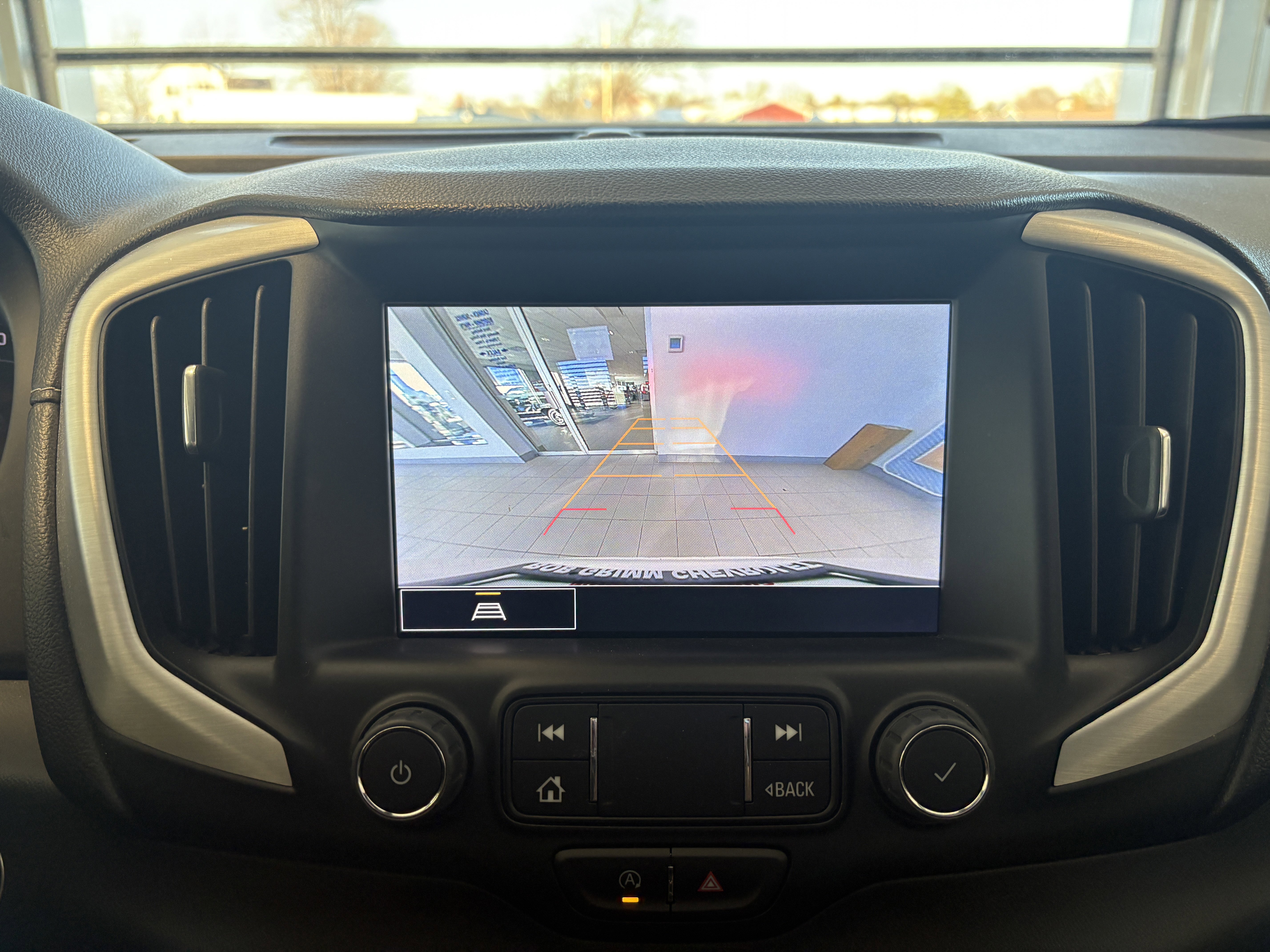 Used 2023 GMC Terrain SLT image 13