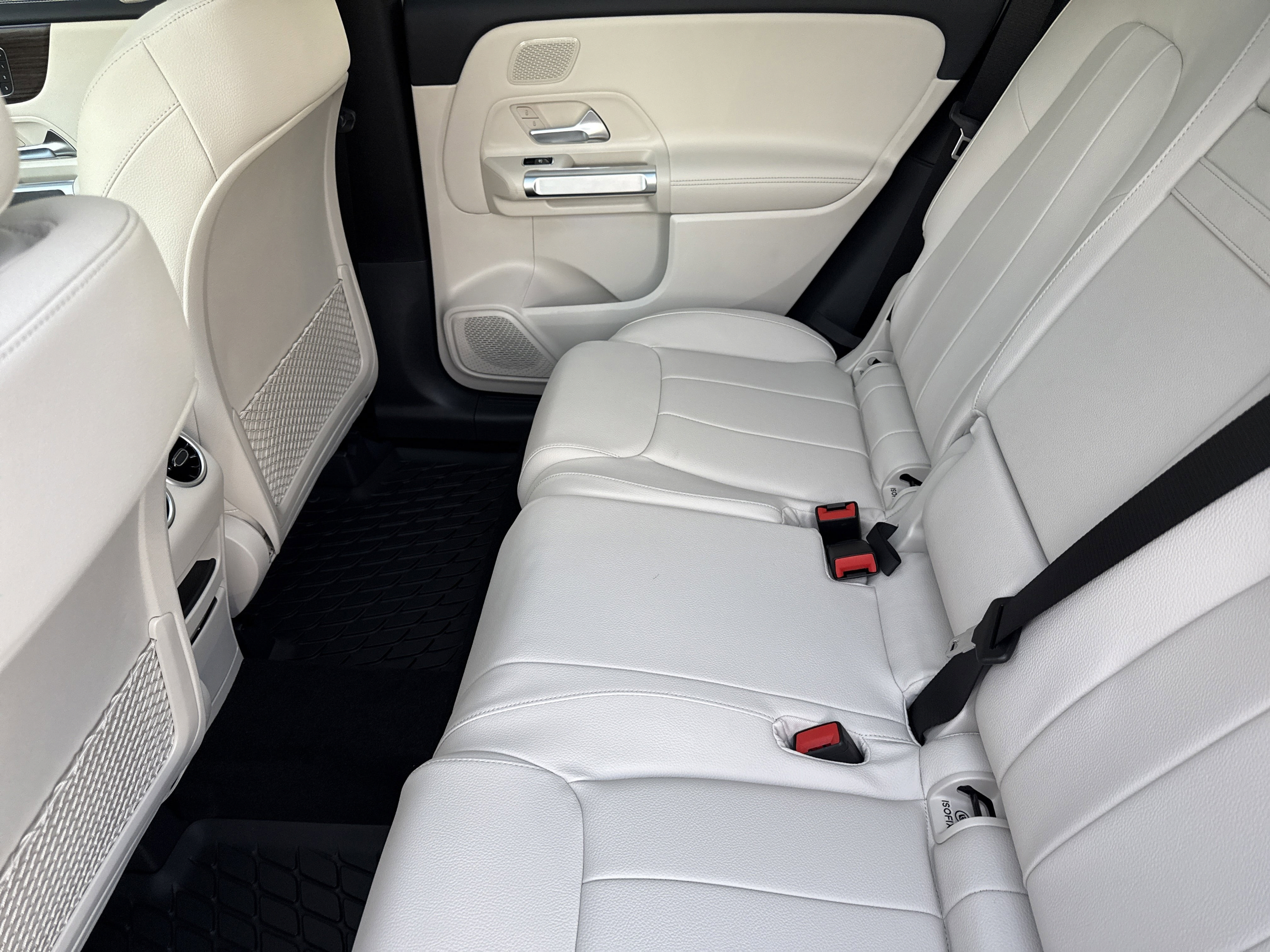 New 2026 Mercedes-Benz GLB 250 image 31