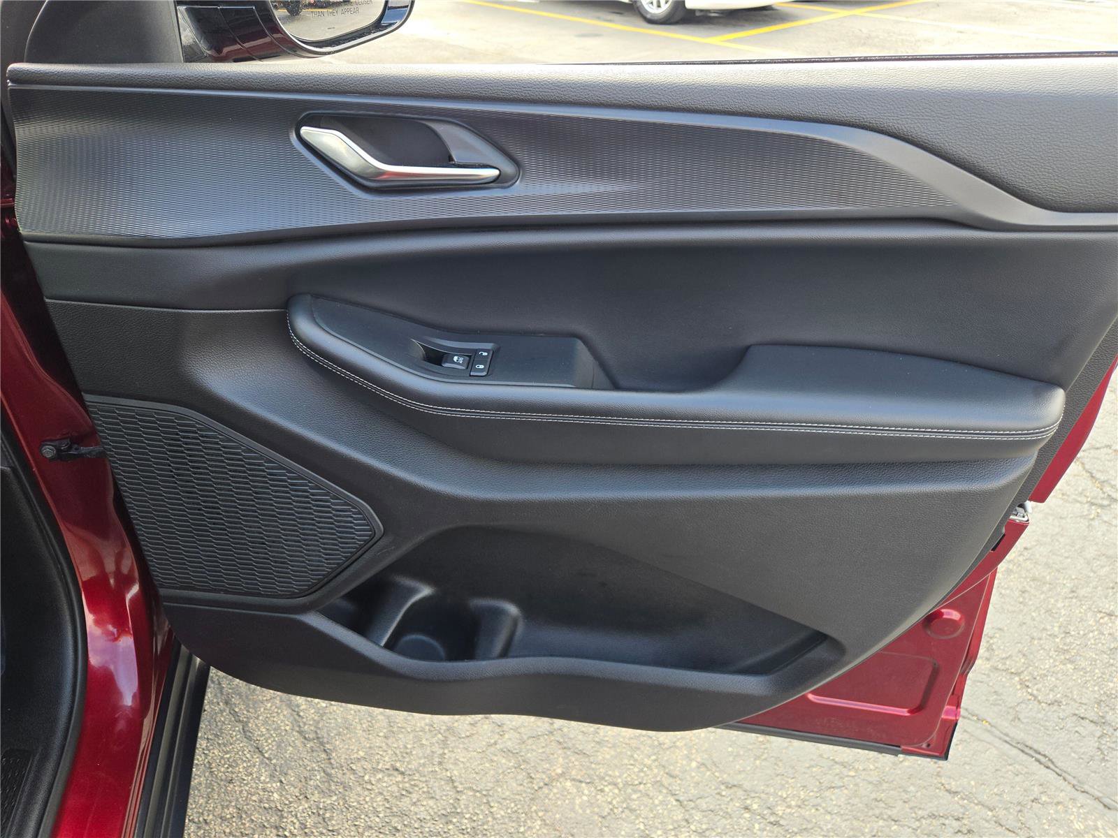 Certified 2024 Jeep Grand Cherokee Altitude image 6