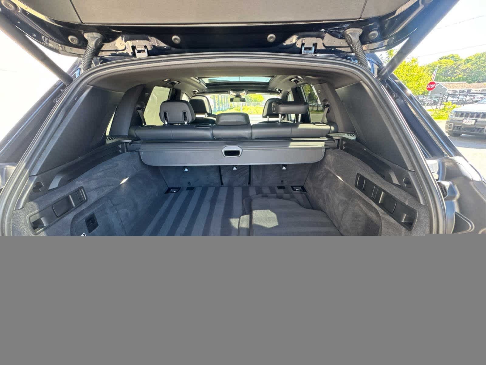 Used 2020 BMW X5 M50i w/ Premium Package AWD/4WD image 31