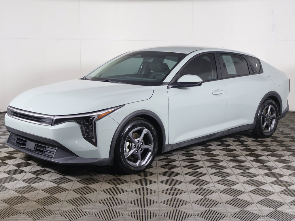 Used 2025 Kia K4 FWD image 7