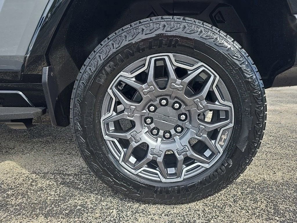 New 2025 GMC Hummer EV 3X image 4