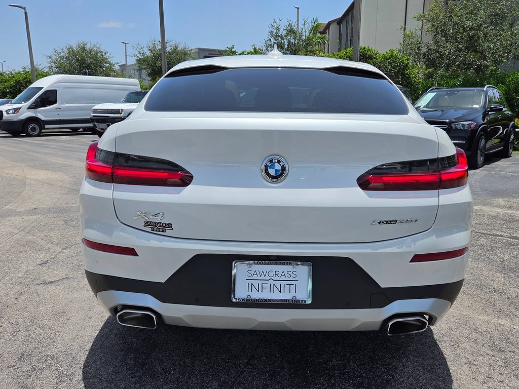 Used 2025 BMW X4 xDrive30i w/ Premium Package AWD/4WD image 10