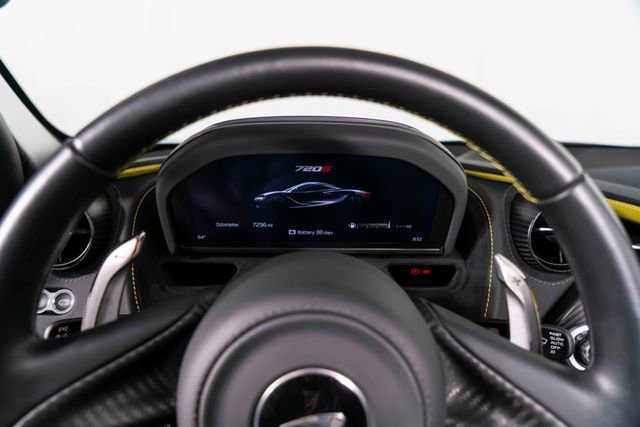 Used 2022 McLaren 720S Performance image 18
